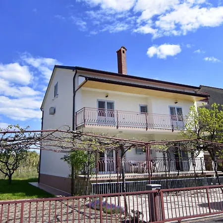 Spasija By Interhome Apartmán *